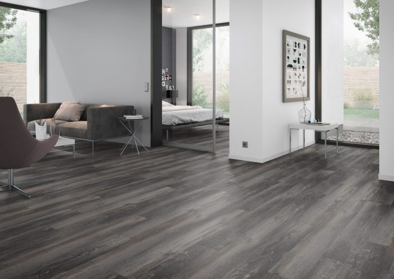 Smoked Pine Black