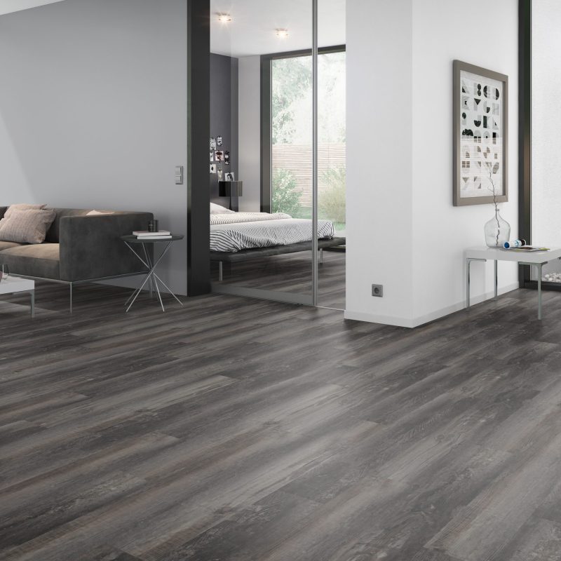 Smoked Pine Black